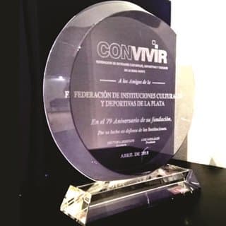 Imagen de producto Figura de Cristal Circular Biselado con Pie, 16 cm. Art. CR 675