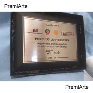 Imagen de producto Plaqueta  Acero 13 x 18 con Base y Caja. Art.  PQA 1318