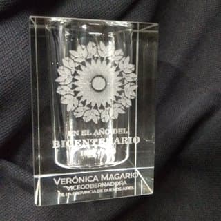 Imagen de producto Lapicero Cristal 6 cm x 6 cm x 9 cm alto. Art. CR 669