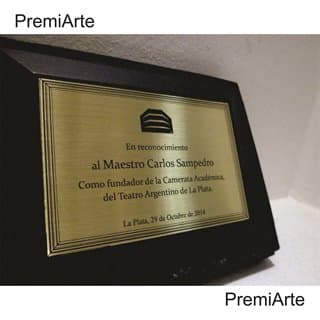 Imagen de producto Plaqueta Bronce 10 x 15 con  Base y Caja. Art. PQB 1015