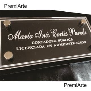 Imagen de producto Placa Profesional Acrílico 10 x 20 con Base. Art. PPM 1020