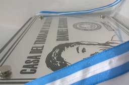 Imagen de producto Placa Símil Acero/Bronce 30 x 40 con Base. Art. PS 3040