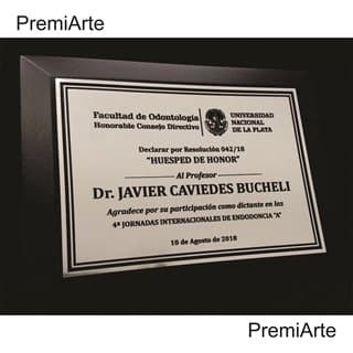 Imagen de producto Plaqueta Símil Acero/Bronce 13 x 18 con Base y Caja. Art. PSBA 1318