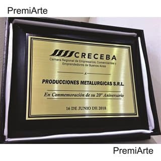 Imagen de producto Plaqueta Bronce 15 x 20 con  Base y Caja. Art. PQB 1520