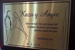 Imagen de producto Plaqueta Bronce 15 x 20 con  Base y Caja. Art. PQB 1520