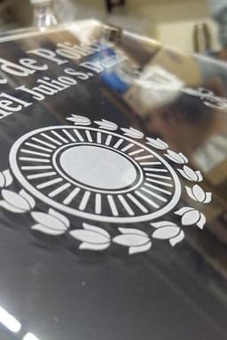 Imagen de producto Placa de Acrilico 40 x 60 con Base. Art. PM 4060