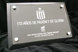 Imagen de producto Placa de Acrílico 20 x 30 con Base. Art. PM 2030